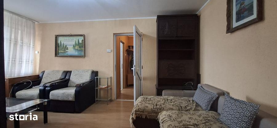 Apartament cu 2 camere semidecomandat în Țiglina 3