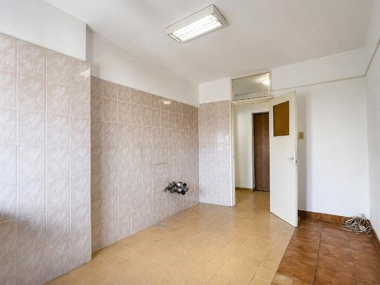 Apartament cu 2 camere decomandat în Tineretului