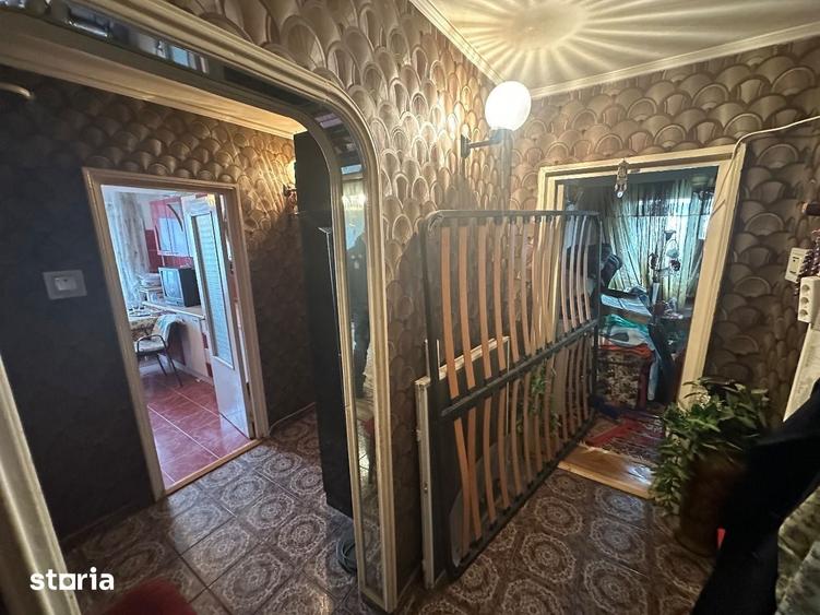 Apartament cu 4 camere decomandat în Plantelor