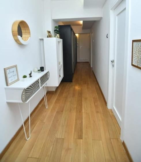 Apartament cu 3 camere decomandat în 13 Septembrie
