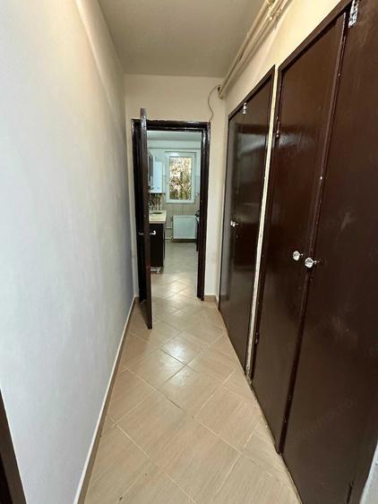Apartament cu 2 camere semidecomandat în Progresul