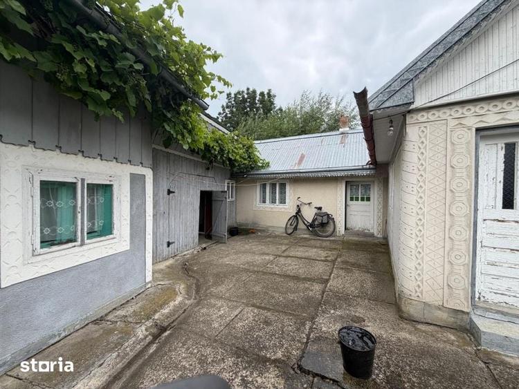 Casă cu 2 camere cu Teren 2100 Mp în Bălcăuți