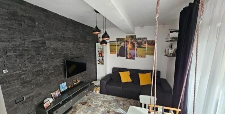 Apartament cu 2 camere decomandat, mobilat în Primo