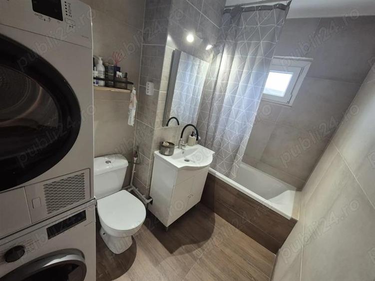 Apartament cu 3 camere decomandat, mobilat în Complex Studențesc