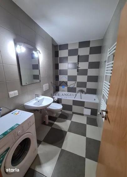 Apartament cu 2 camere decomandat în Tractorul