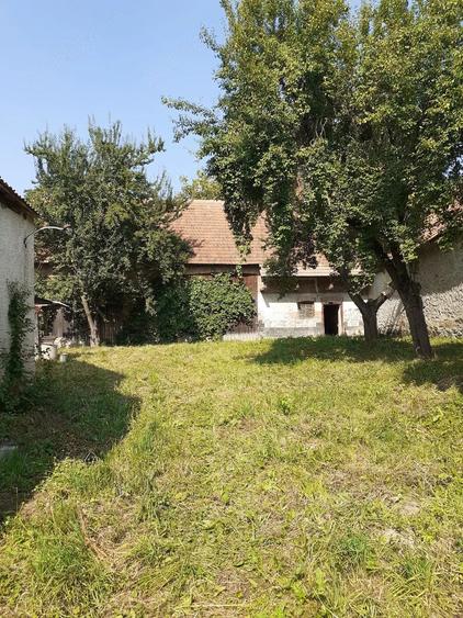 Teren de 1700 mp, în Mateiaș