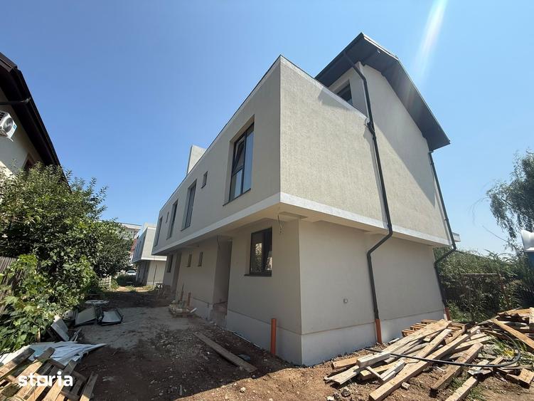 2 Km Metrou Berceni-Casa P+1+M-5 Camere - 1