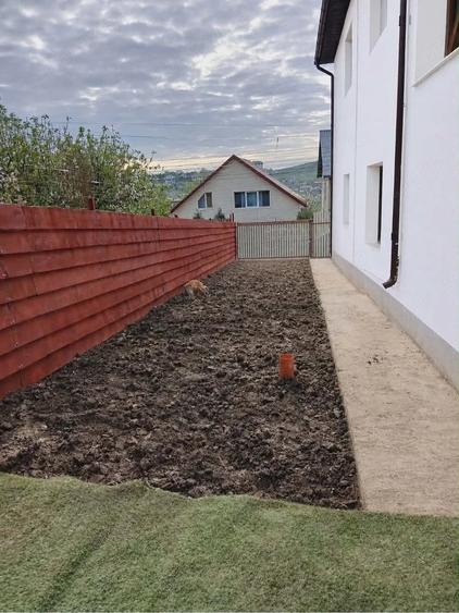 Casă cu 4 camere cu Teren 250 Mp în Central