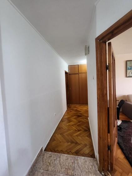 Apartament cu 2 camere decomandat în Independenței