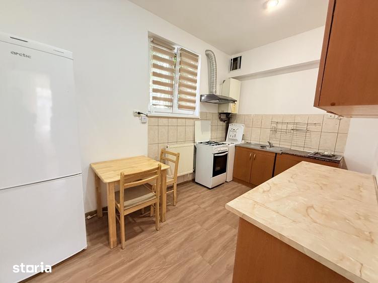 Casă cu 2 camere cu Teren 300 Mp în Central