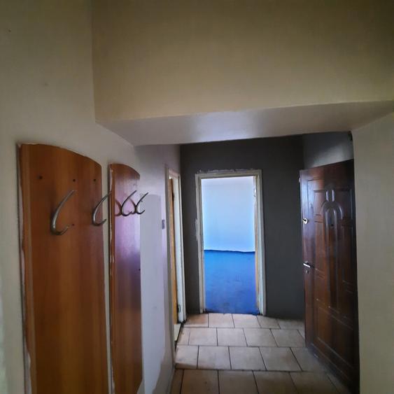 Apartament cu 3 camere decomandat în Colentina