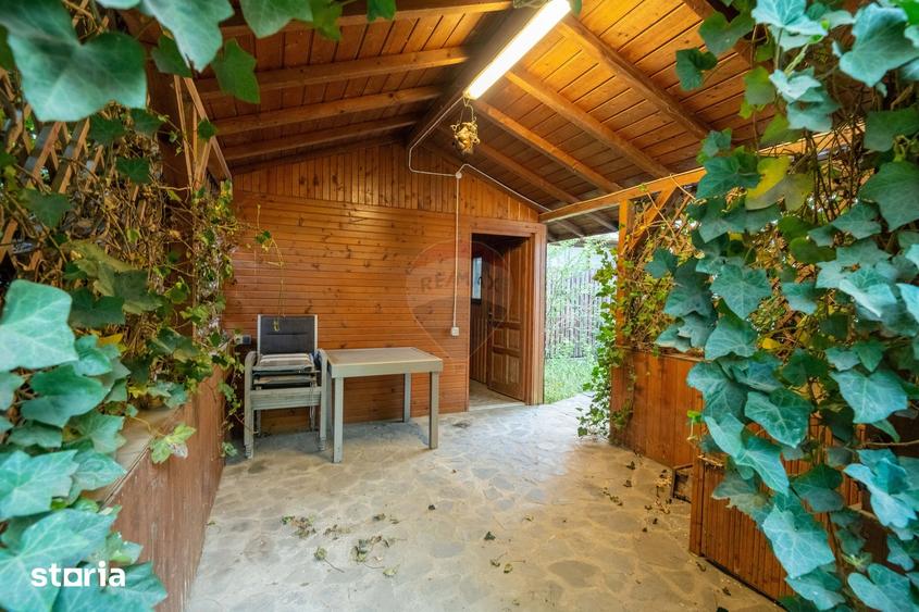 Casă cu 5 camere cu Teren 500 Mp în Brănești
