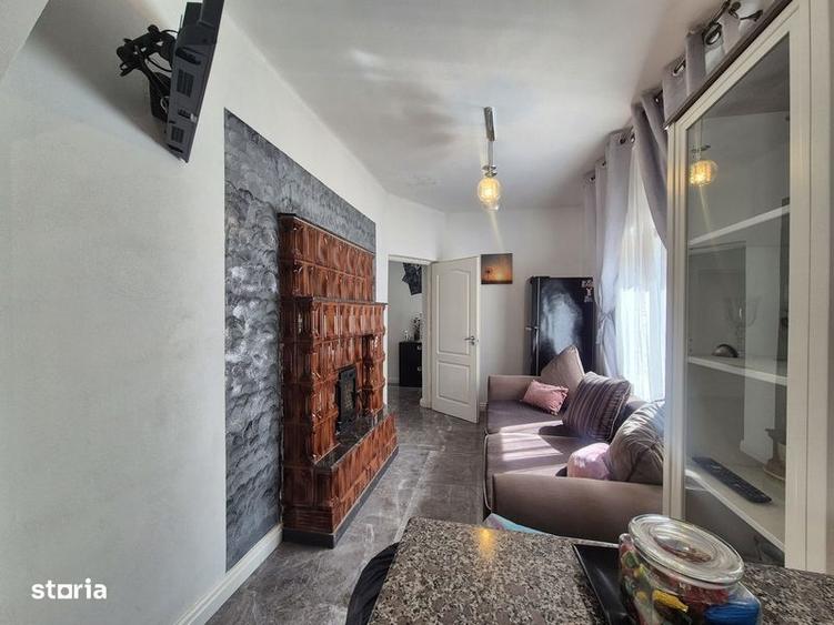 Casă cu 4 camere în Iezureni