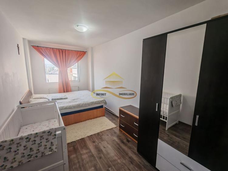 Apartament cu 3 camere decomandat, mobilat în 9 Mai