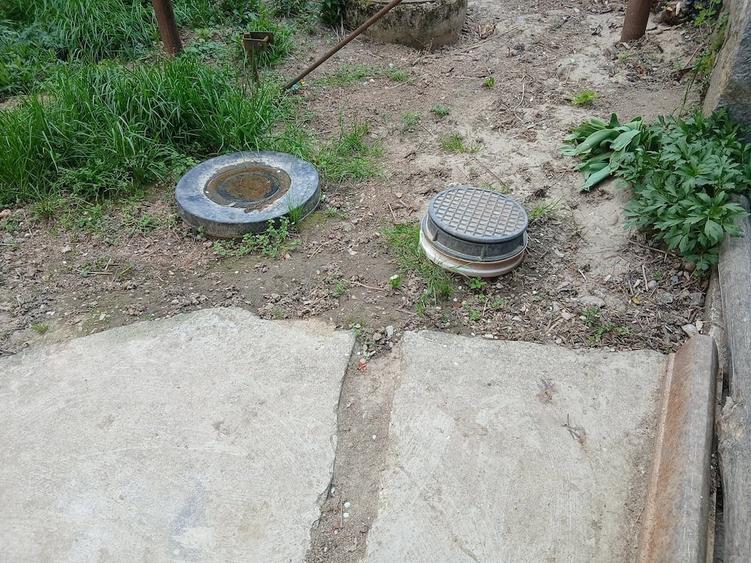 Casă cu 5 camere cu Teren 600 Mp în Birtin
