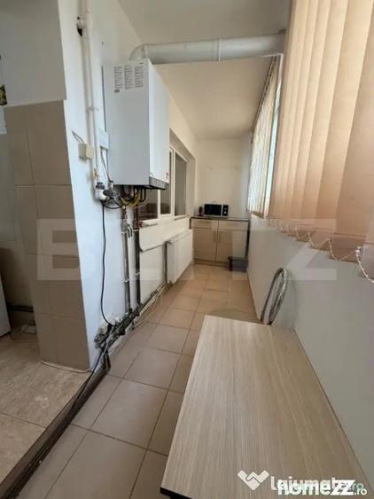 Apartament cu 2 camere semidecomandat în Micro 6