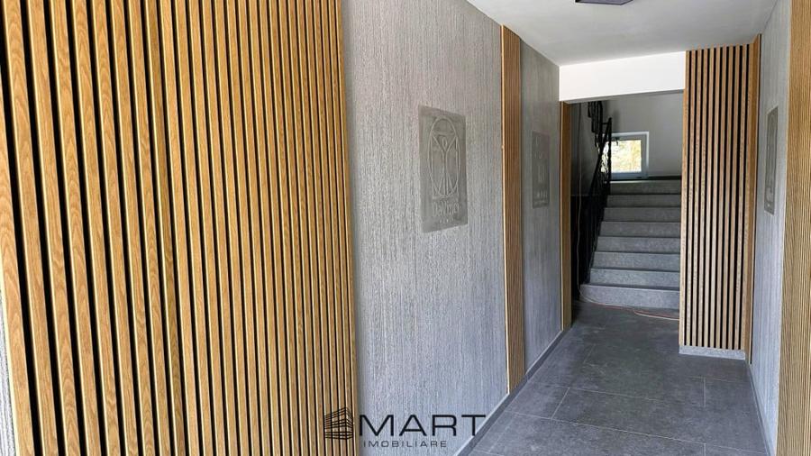 Apartament cu 3 camere semidecomandat în Sud