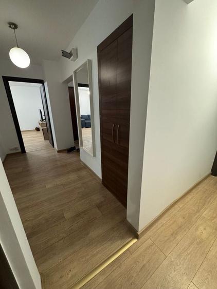 Apartament cu 3 camere decomandat în Popoveni