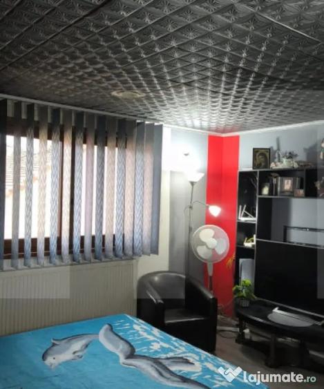 Casă cu 6 camere cu Teren 400 Mp în Central