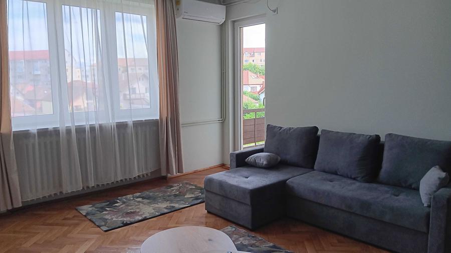 Apartament cu 2 camere decomandat în Ștefan cel Mare