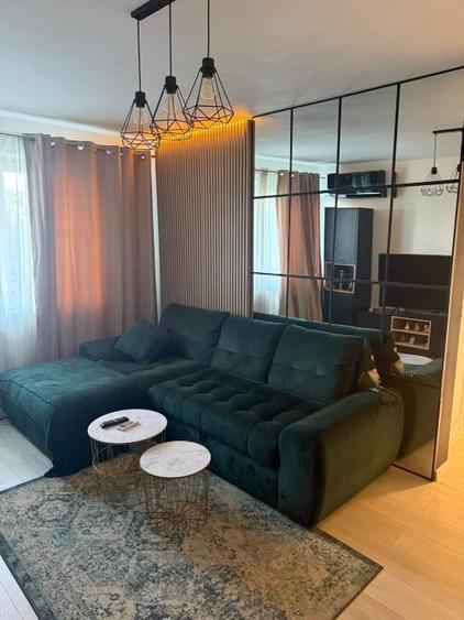 Apartament cu 2 camere semidecomandat, mobilat în Baba Novac
