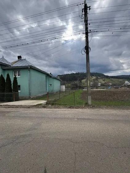 Teren de 3037 mp, în Vama