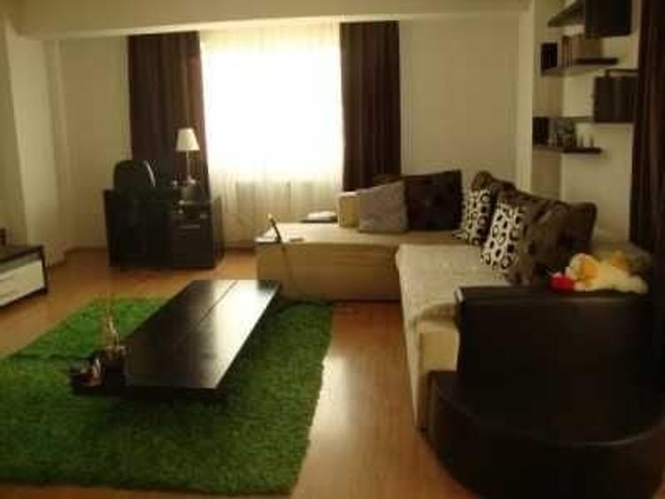 Apartament cu 2 camere decomandat în Băneasa