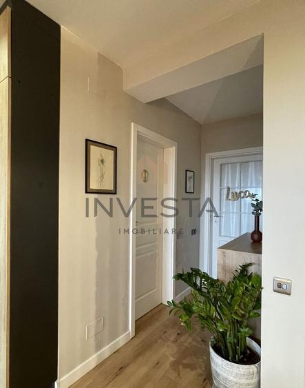 Apartament cu 4 camere semidecomandat, mobilat în Bună Ziua