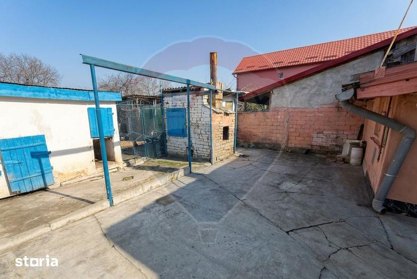 Casă cu 3 camere cu Teren 617 Mp în Central