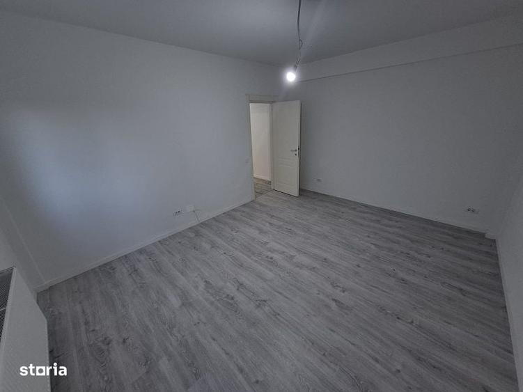 Apartament cu 7 camere decomandat în Bucium