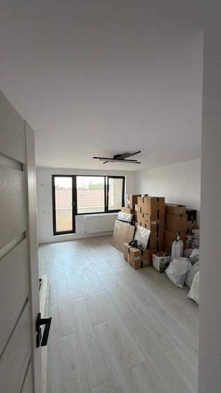 Apartament cu 3 camere decomandat în Măgurele