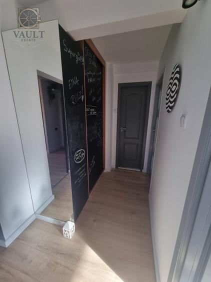 Apartament cu 3 camere decomandat, mobilat în Decebal