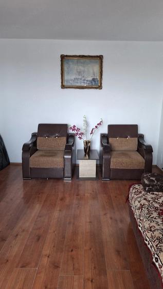 Apartament cu 2 camere semidecomandat în Colentina