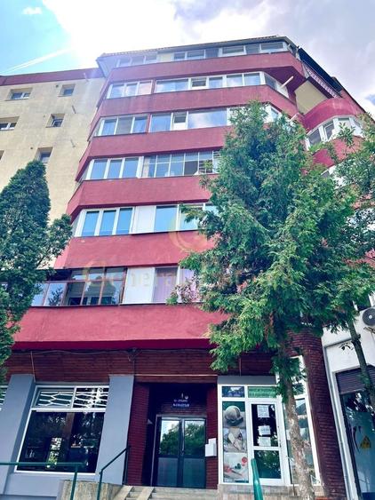 Garsonieră semidecomandată, mobilată în Răcădău