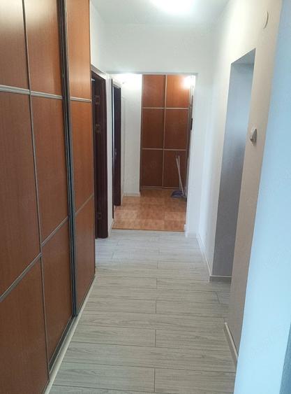 Apartament cu 3 camere decomandat în Pantelimon