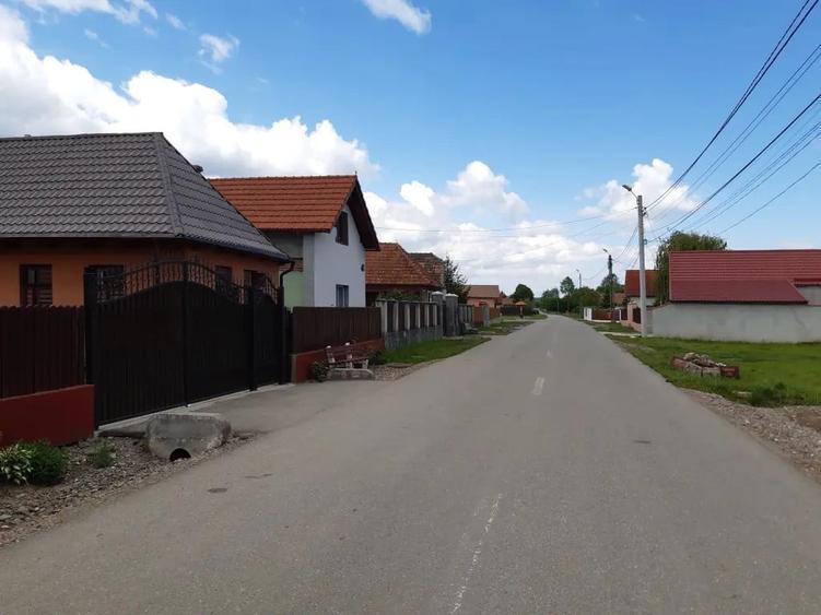 Teren construibil intravilan asfalt utilitati central Lunca Calnicului - 3