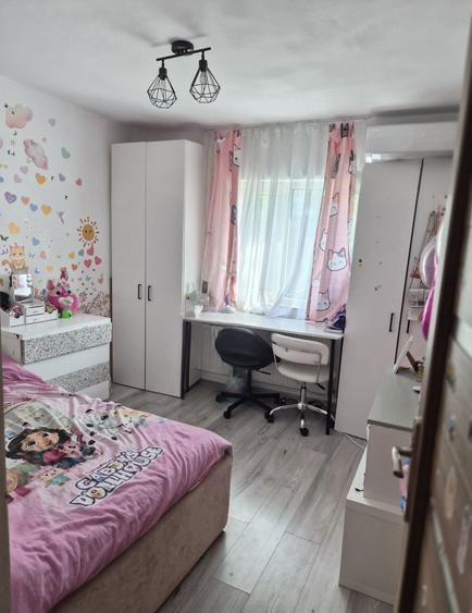 Apartament cu 3 camere decomandat în Nord
