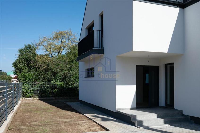 Duplex cu 4 camere cu Teren 250 Mp în Mușcel
