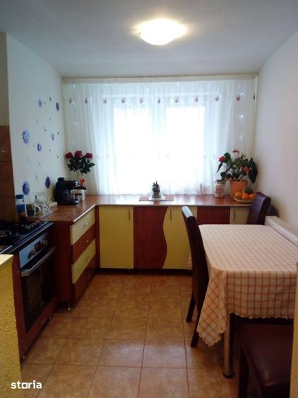 Apartament cu 3 camere decomandat în Nord