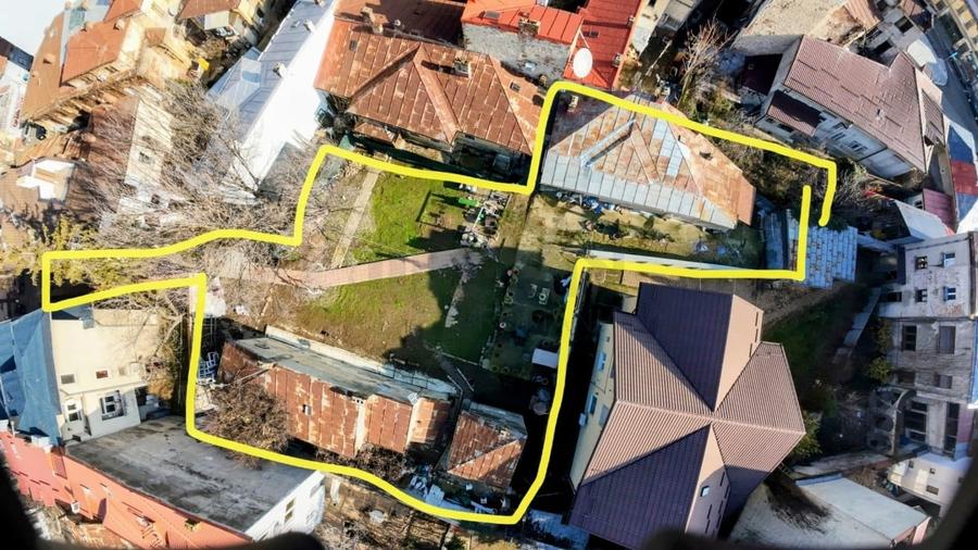 Casă individuală cu 6 camere cu Canalizare în Armeneasca