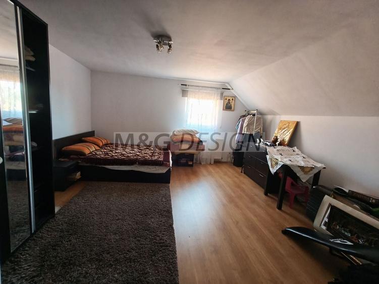 Casă individuală cu 7 camere cu Canalizare în Biled