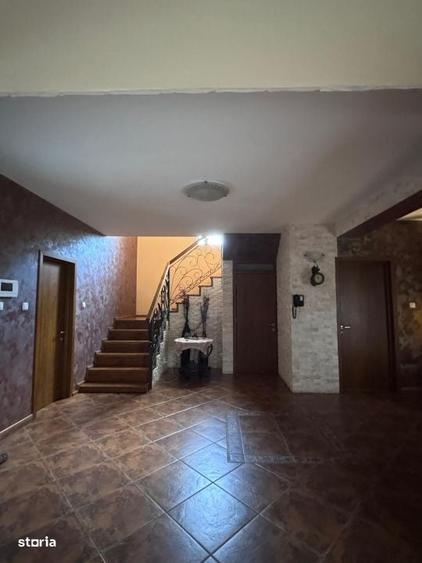 Casă cu 4 camere în Lăpuș
