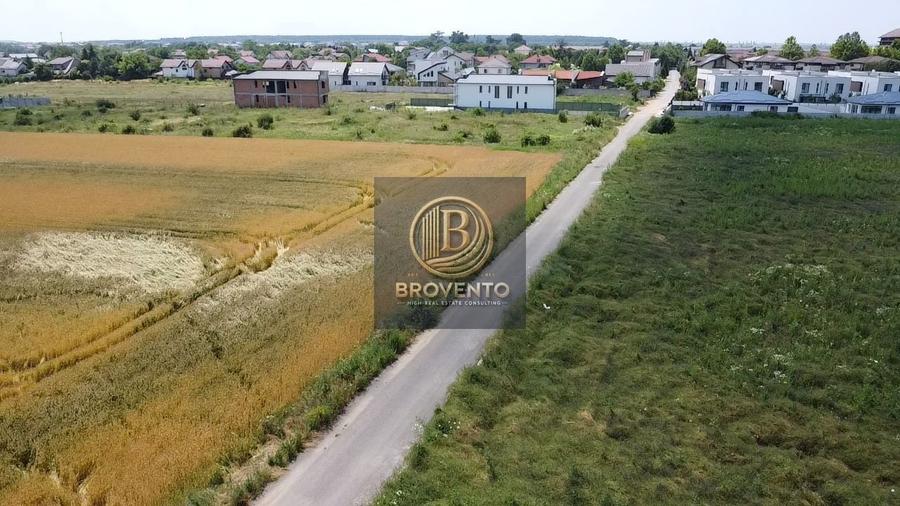 Teren Construcții intravilan de 506 mp, în Ostratu