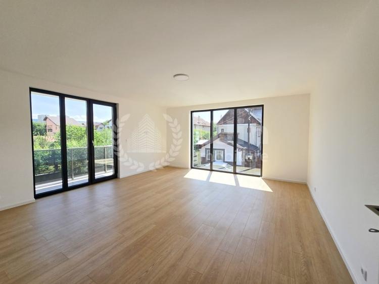 Casă individuală cu 7 camere cu Canalizare în Gheorgheni