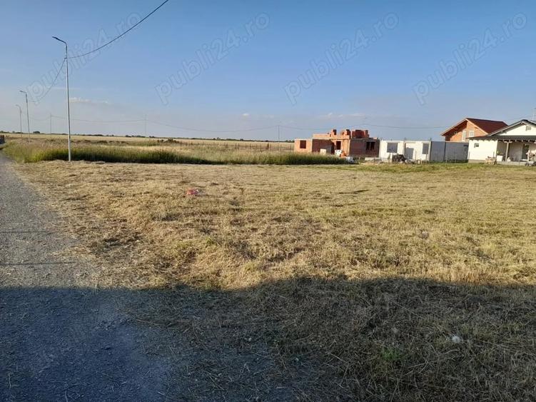 Teren de 522 mp, în Sânmihaiu Român