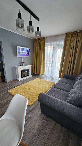 Inchiriez apartament cu 3 camere - 6