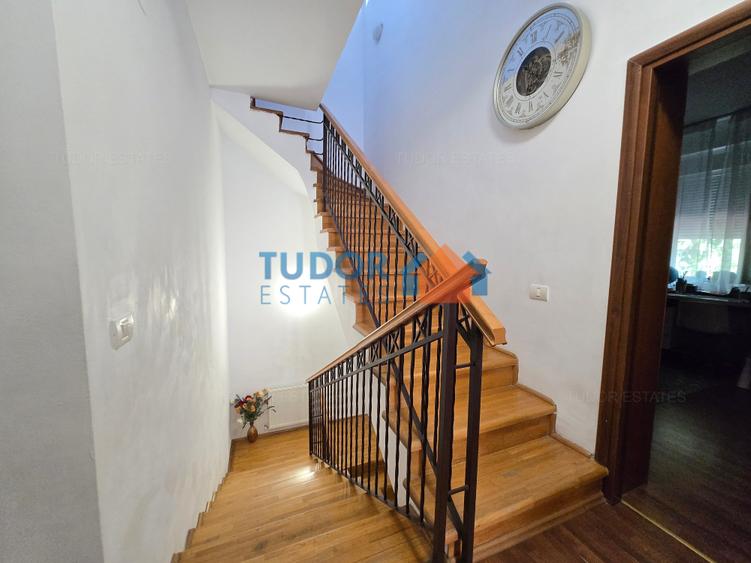 Duplex cu 6 camere cu Canalizare în Pipera