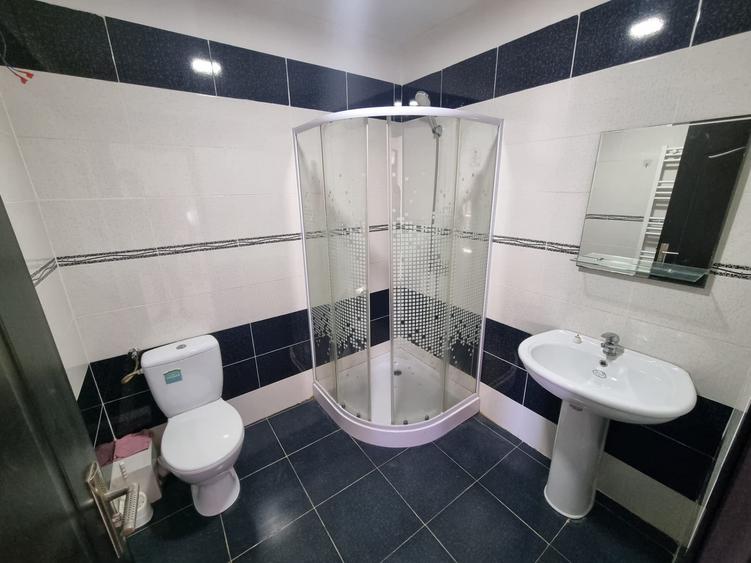 Casă individuală cu 4 camere cu Teren 200 Mp în Micești