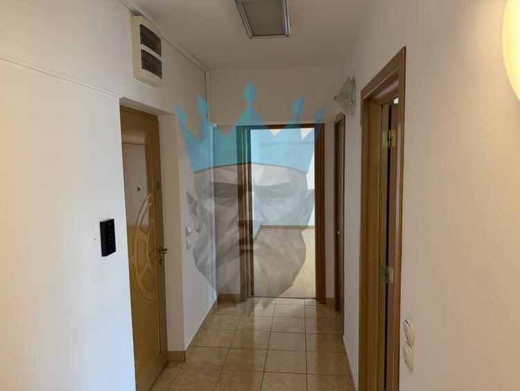 Apartament cu 2 camere decomandat în P-ța Unirii
