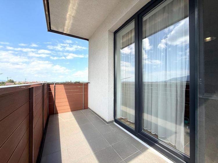 Apartament 2 camere - loc de parcare + boxa - 10